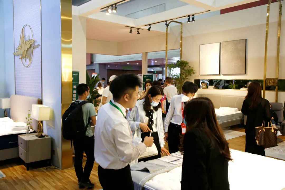 智能家居黑马杀出,雅兰惊艳亮相广州展