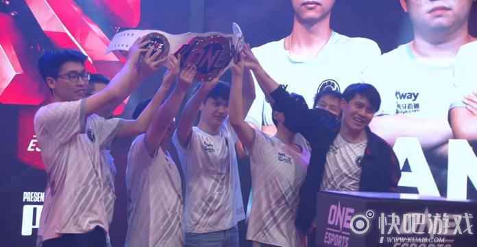 DOTA2中国战队IG夺冠  IG战队让二抢三