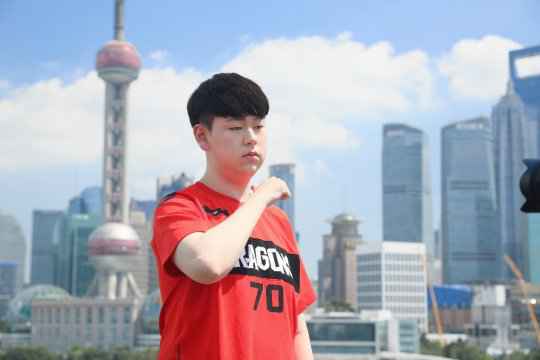 世界冠军 联赛无敌 上海龙之队拿下守望先锋联赛